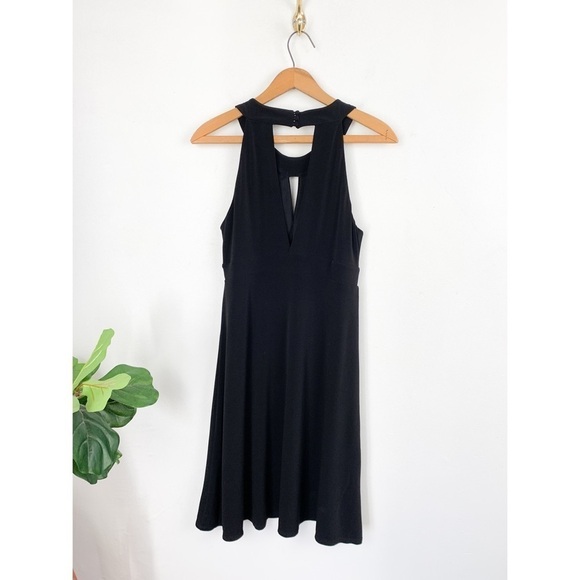 White House Black Market Little Black Cocktail Dress Sz 4 - Picture 2 of 11